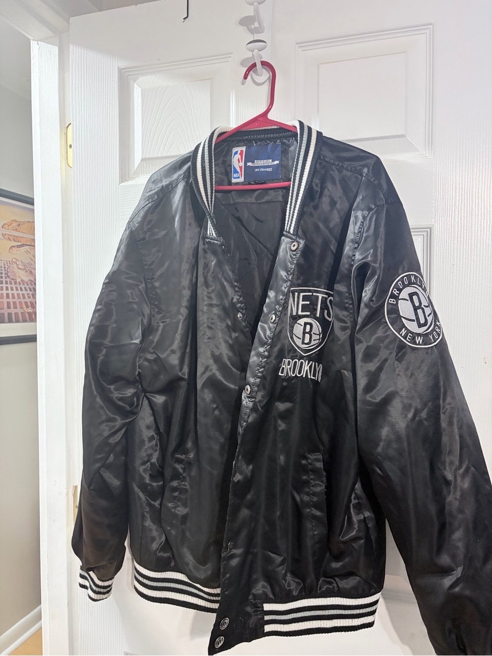 JH Design Brooklyn Nets NBA Black Satin Bomber Jacket XL Embroidered